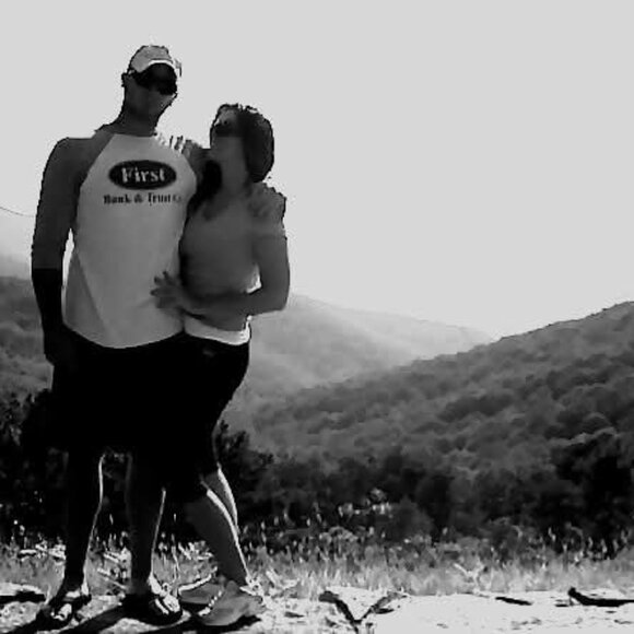 Meet your Posher, Kat - Picture 1 of 1